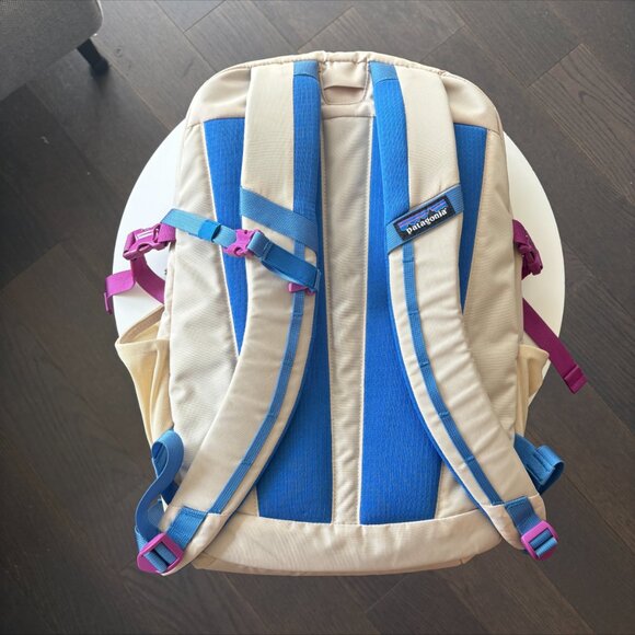 Patagonia Refugio Daypack 26L - Picture 2 of 6